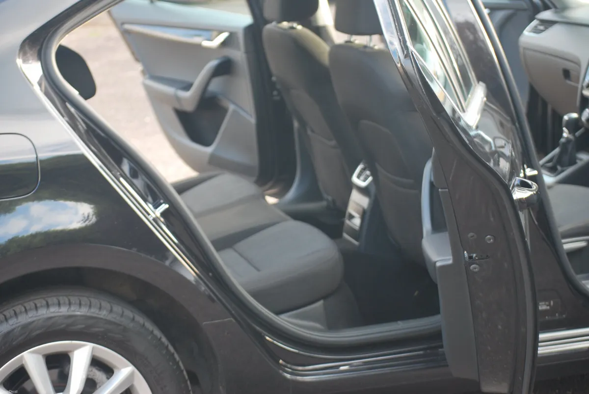 Skoda Octavia 2016 Style 1.6 TDI - Image 5