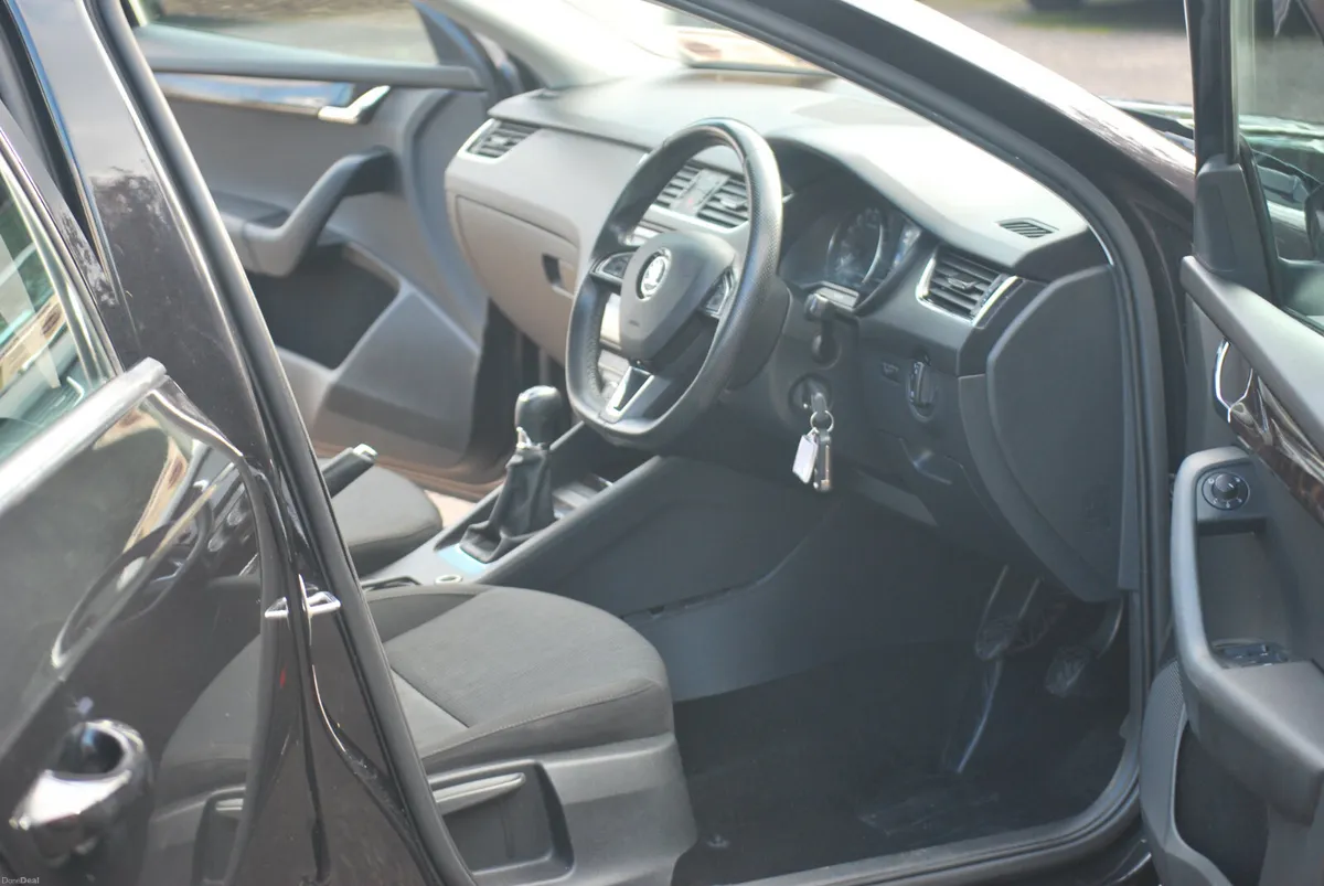 Skoda Octavia 2016 Style 1.6 TDI - Image 6