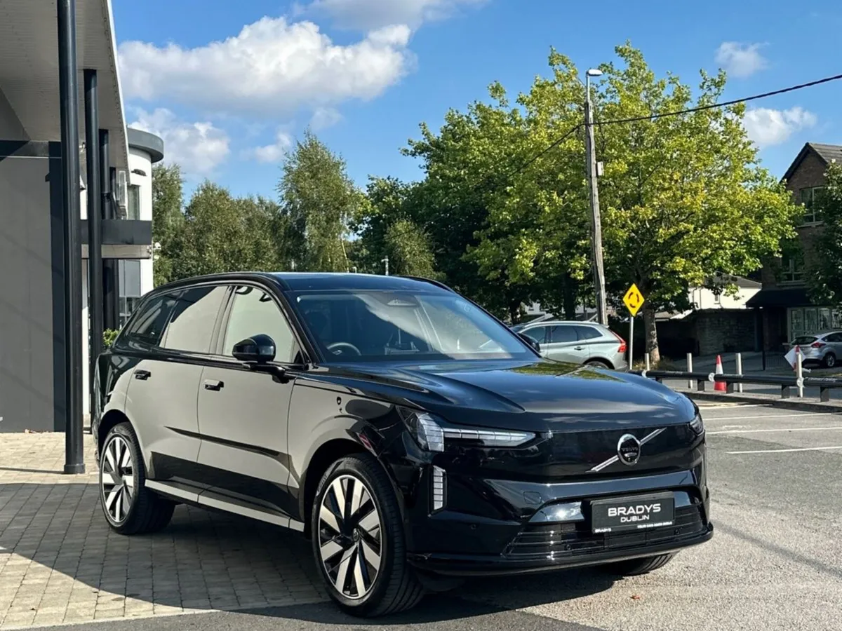 Volvo EX90 EX90 PLUS Dark - Image 3