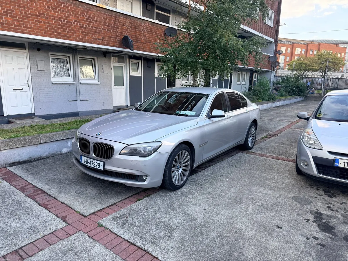 BMW 730d - Image 1