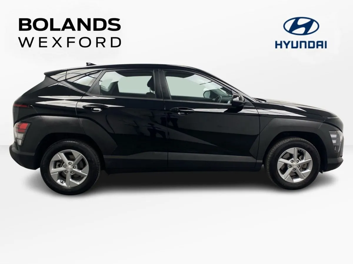 Hyundai KONA 1.6 HYBRID Signature Auto - Image 4