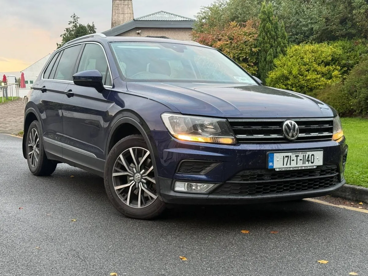 2017 VOLKSWAGEN TIGUAN 2.0TDI SUNROOF - Image 1