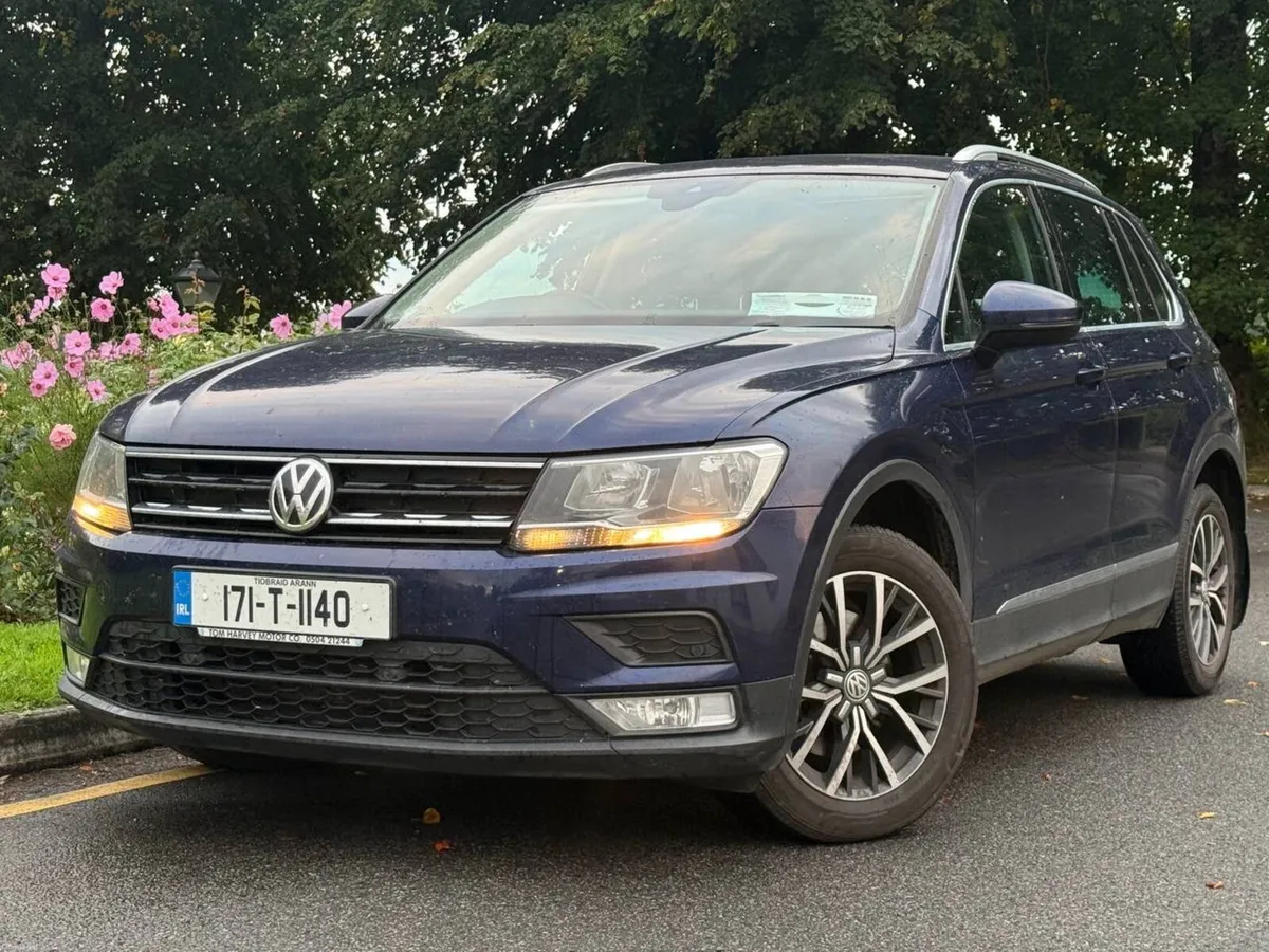 2017 VOLKSWAGEN TIGUAN 2.0TDI SUNROOF - Image 2