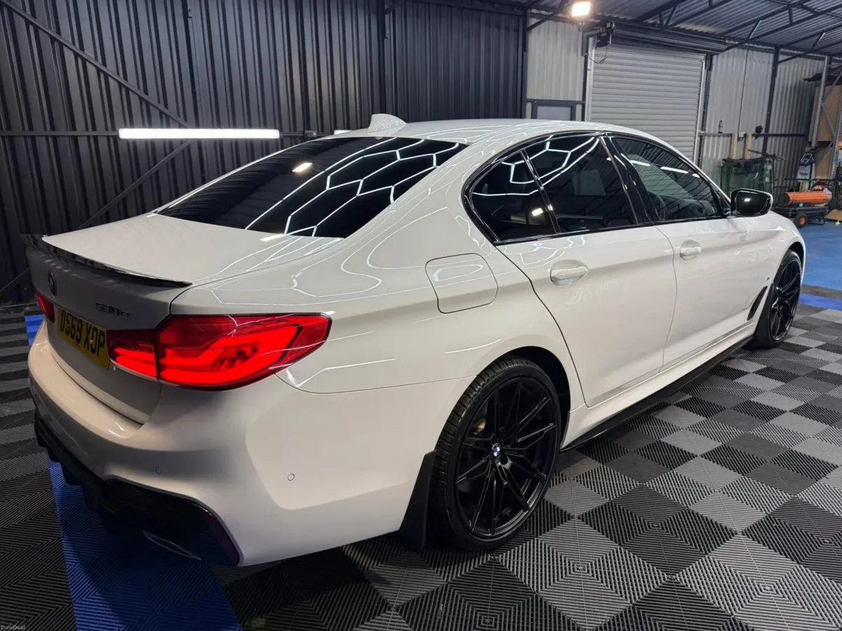 BMW 5-Series 2019 530E Msport - Image 3