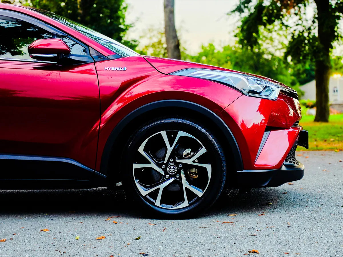 2018 Toyota C-HR 1.8 Petrol Hybrid Auto Leather G - Image 4