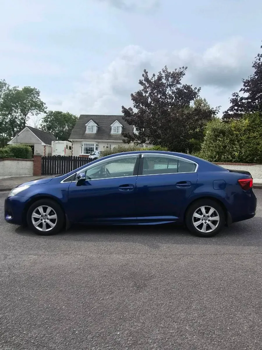 2016 Toyota avensis 2.0 diesel - Image 3