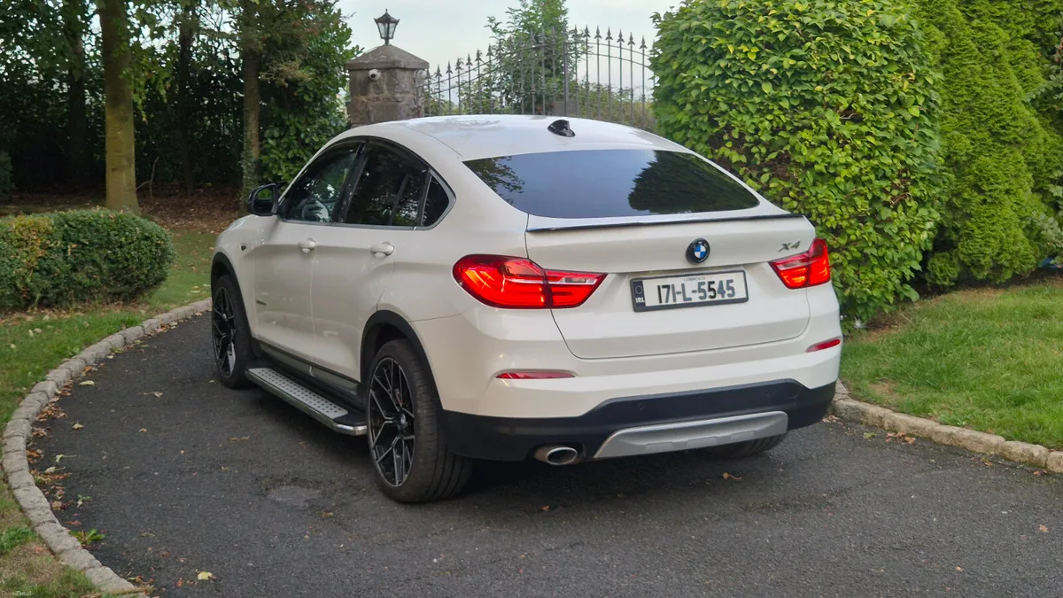 BMW X4 xDrive XLine 190HP Automatic - Image 4