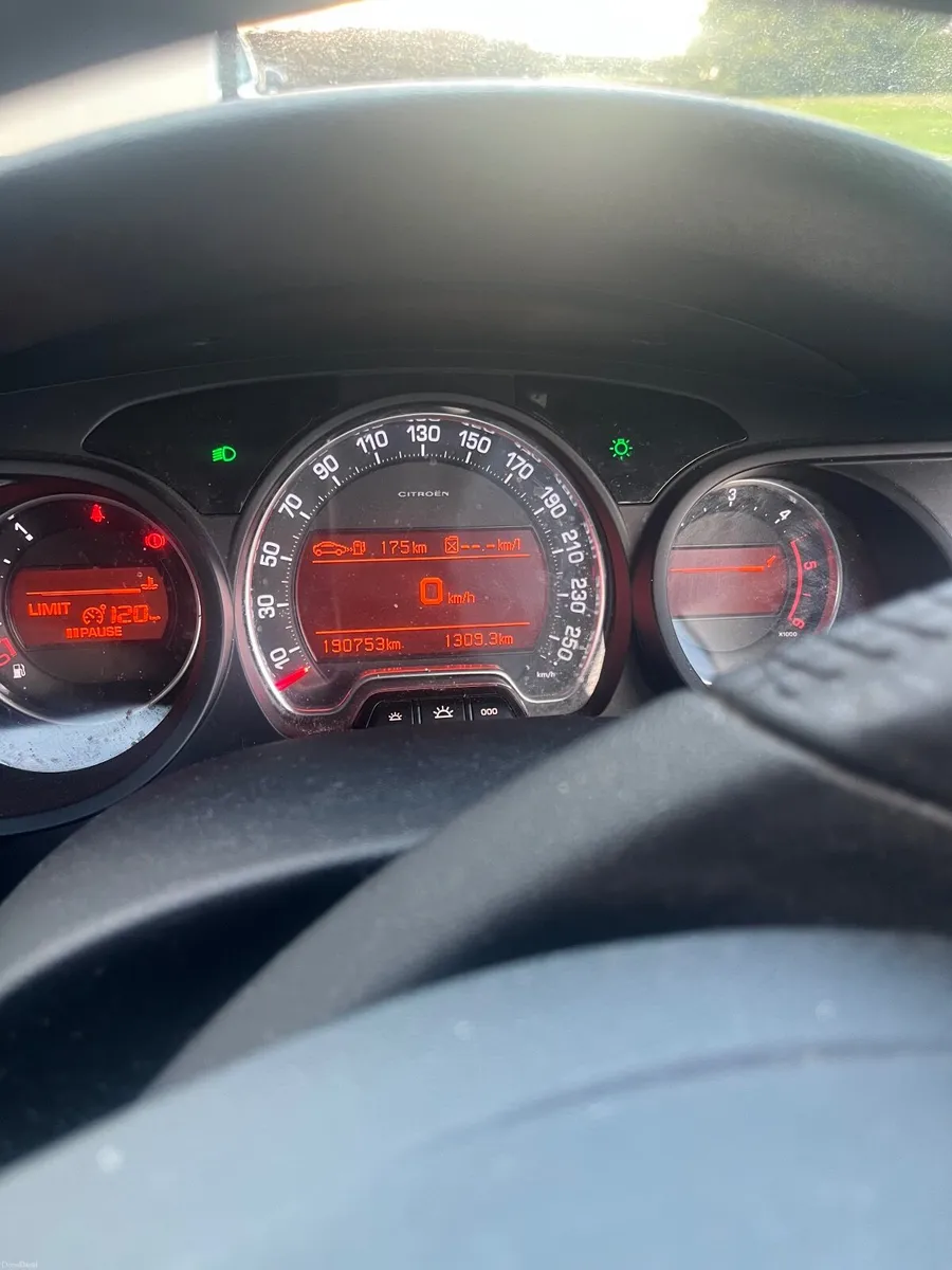 Citroen C5 2015 - Image 2