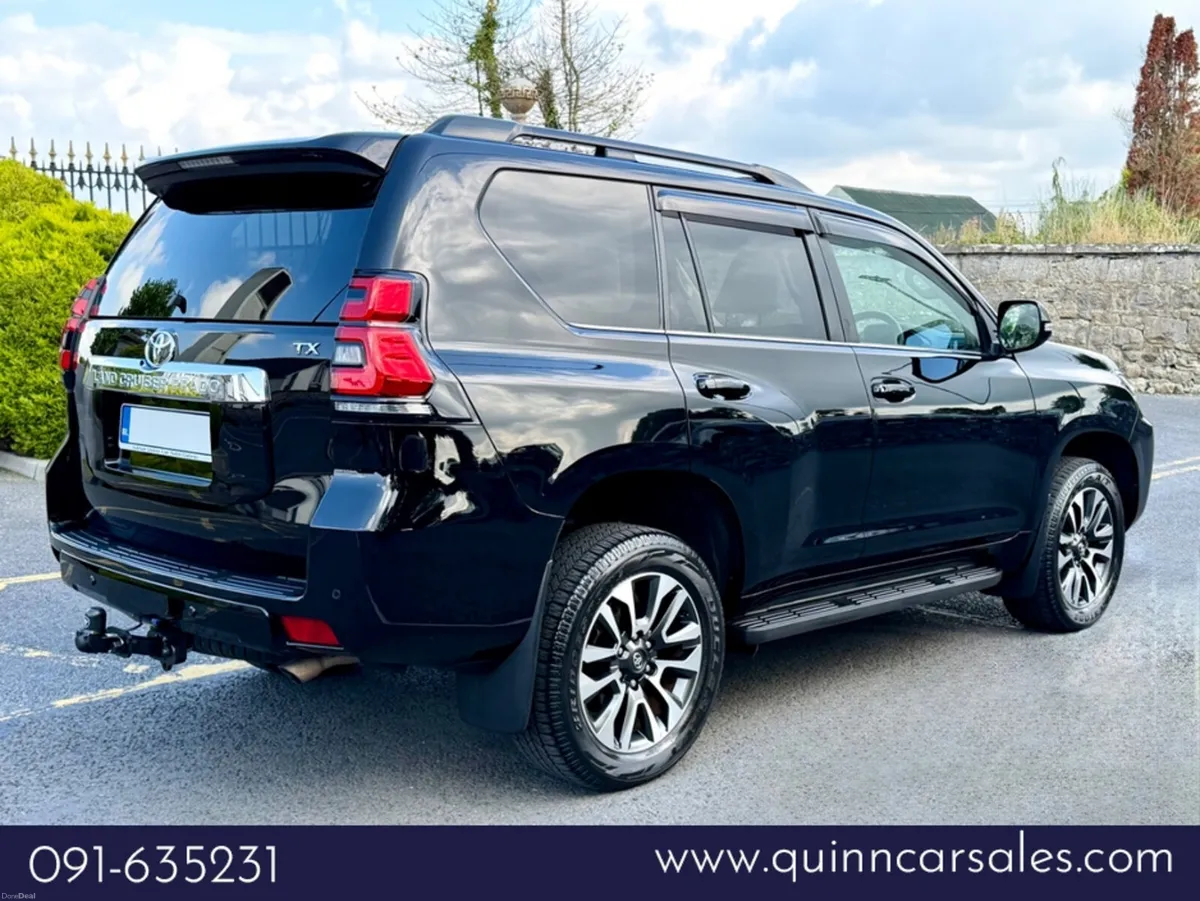 Toyota Land Cruiser 2.8 D4D TXL AUTO ==7 SEATER++ - Image 3