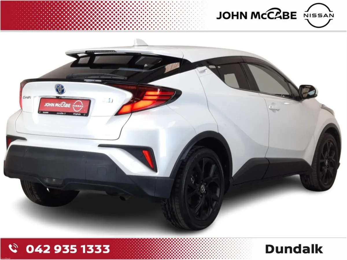 Toyota C-HR HYBRID LUNA SPORT BLACK EDITION AUTO * - Image 5