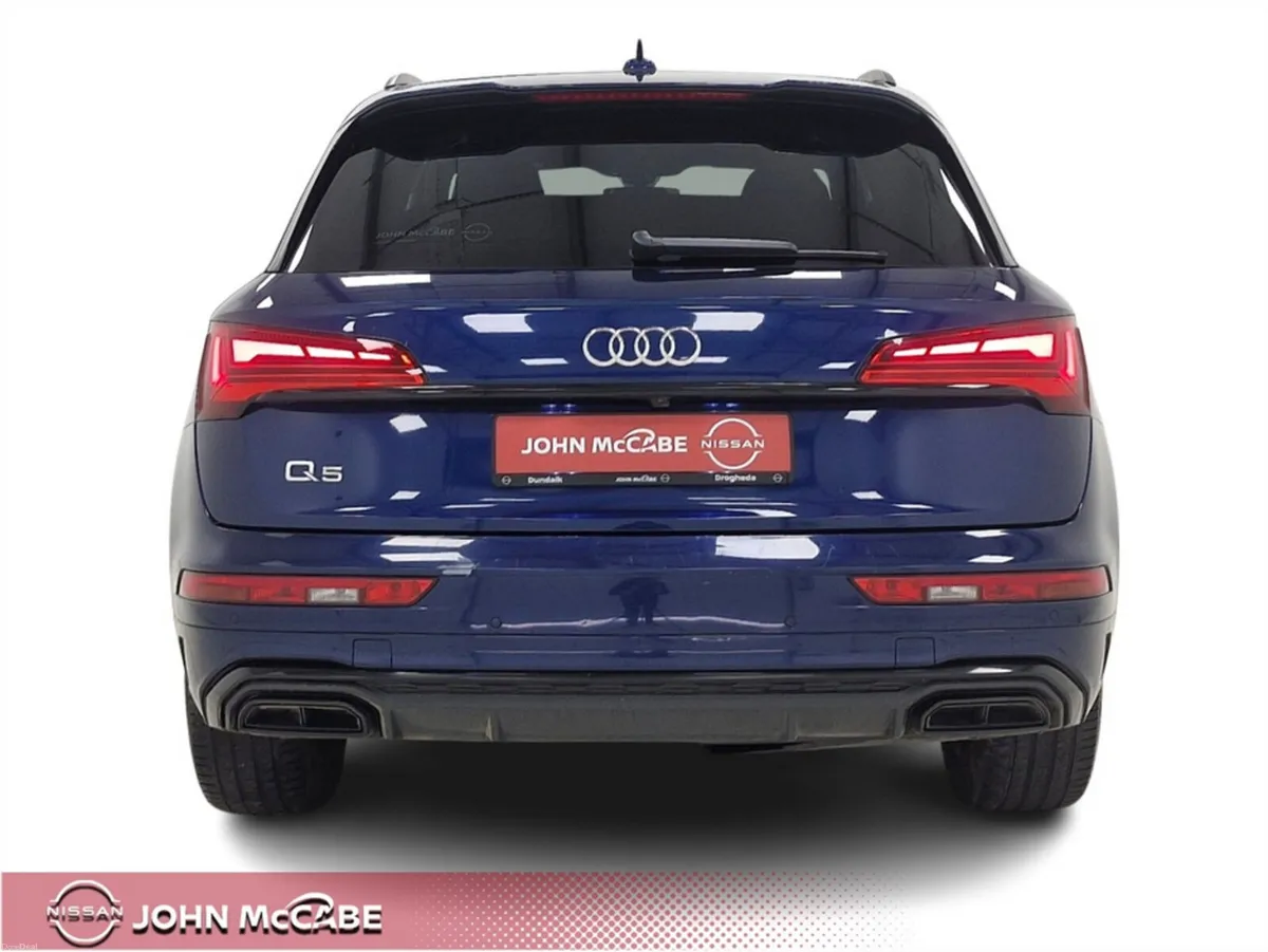 Audi Q5 35 TDI S LINE 4DR AUTO *BLACK EDITION* - Image 6