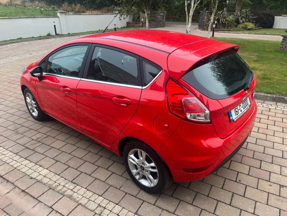 Ford Fiesta ZETEC - Image 5