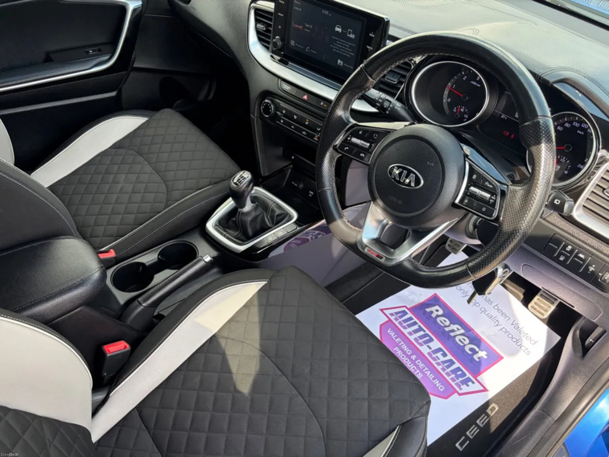 Kia Ceed 1.6 GT LINE HP 5DR - Image 2