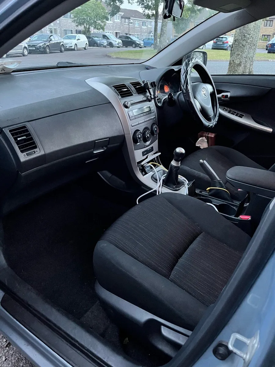 Toyota Corolla 1.4 Luna – 2007 - Image 3