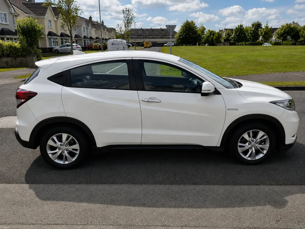2016 Honda Vezel Automatic - Image 5