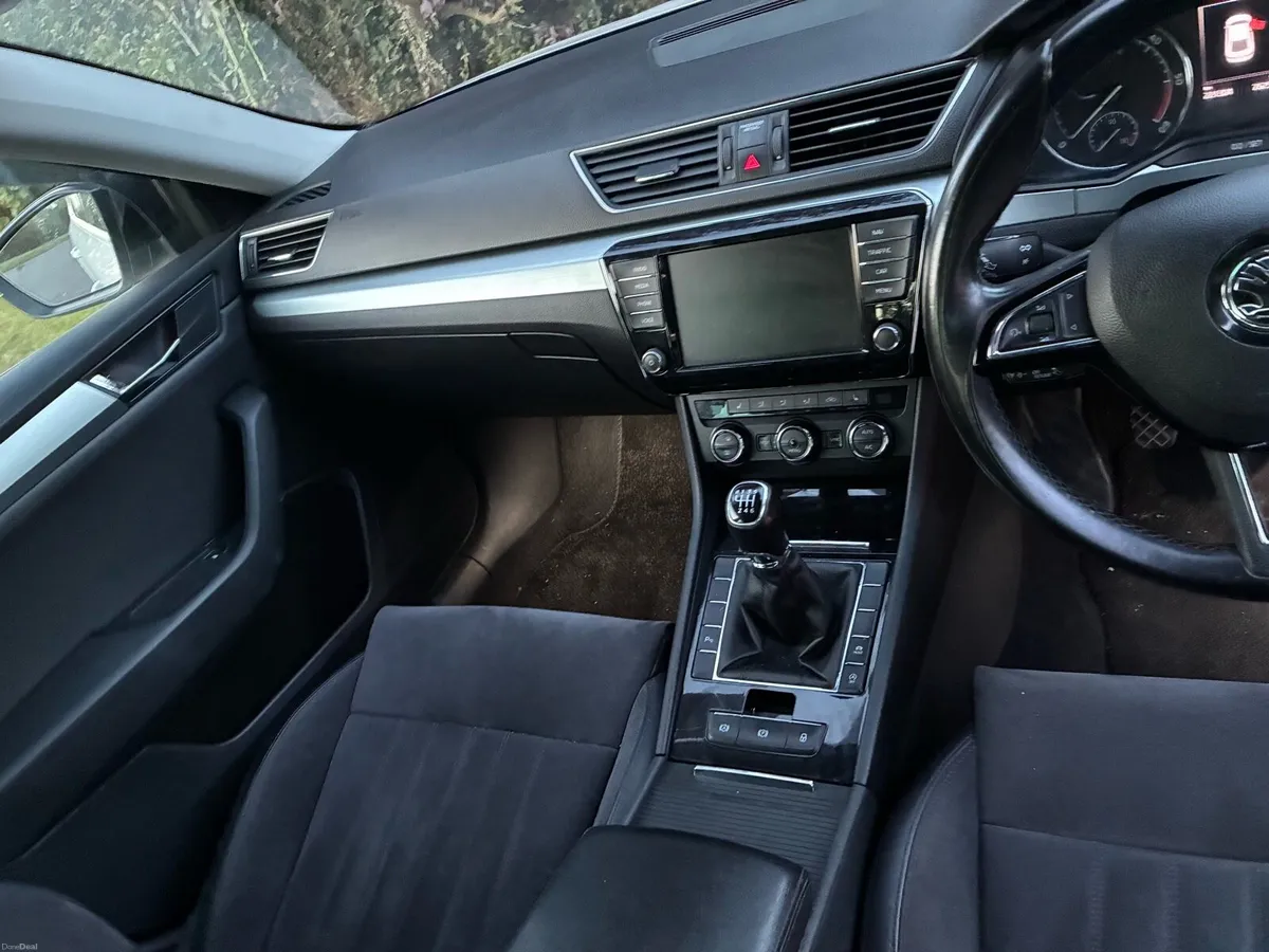 Car for sale - Image 5