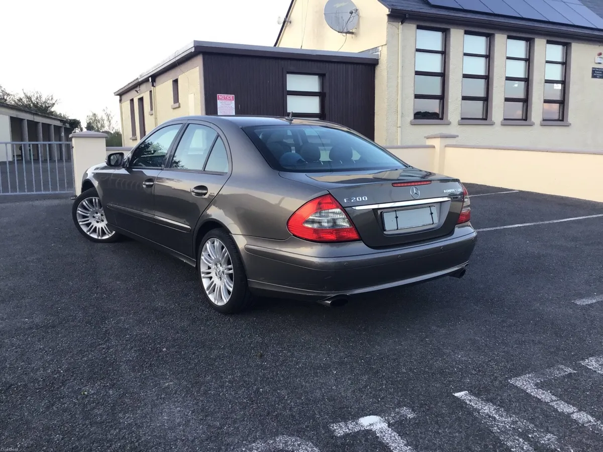 Mercedes-Benz E-Class 2007 - Image 5