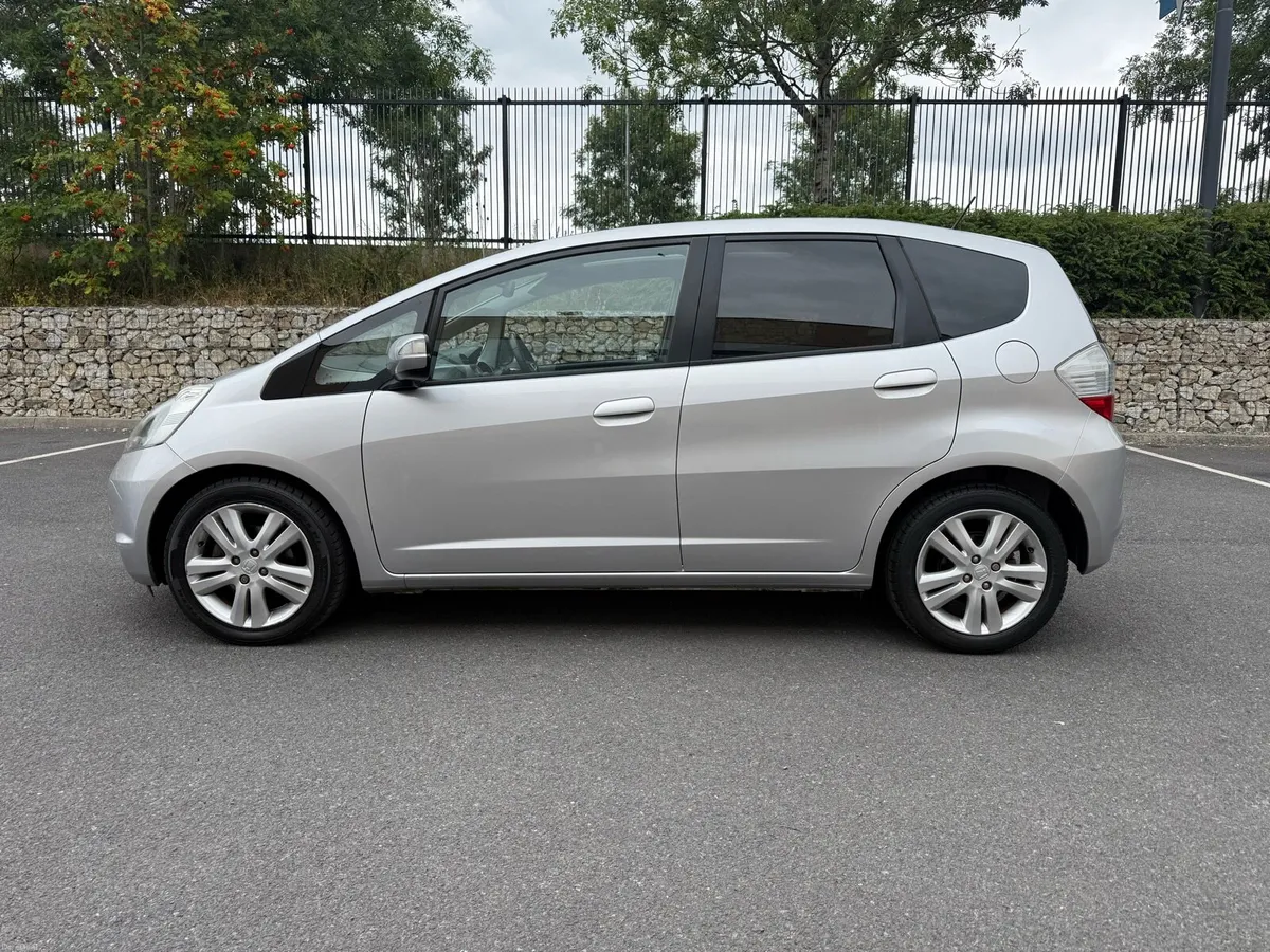 Honda Jazz Auto (Low Miles New NCT 10-27) - Image 4