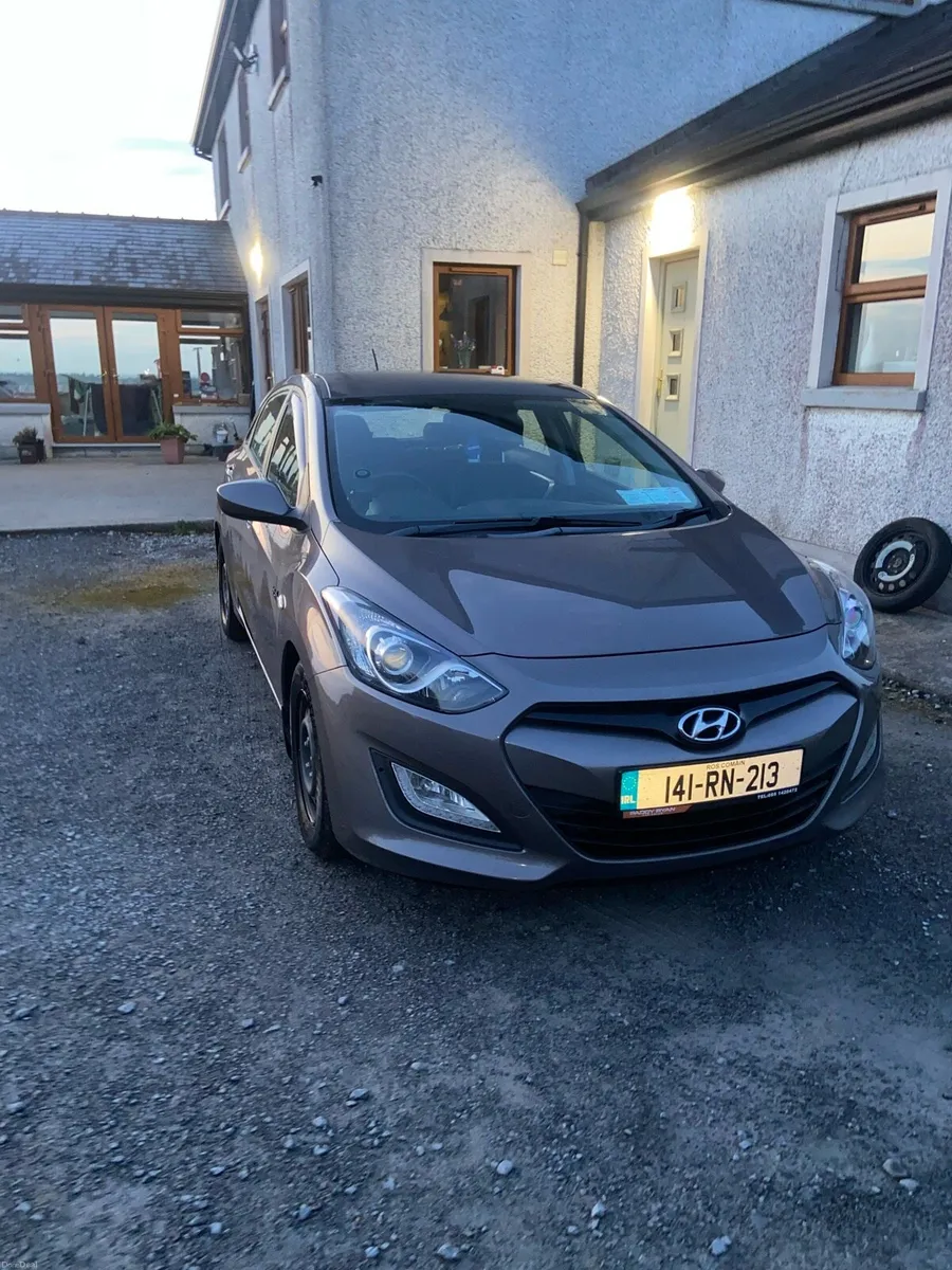 Hyundai i30 low mileage - Image 1