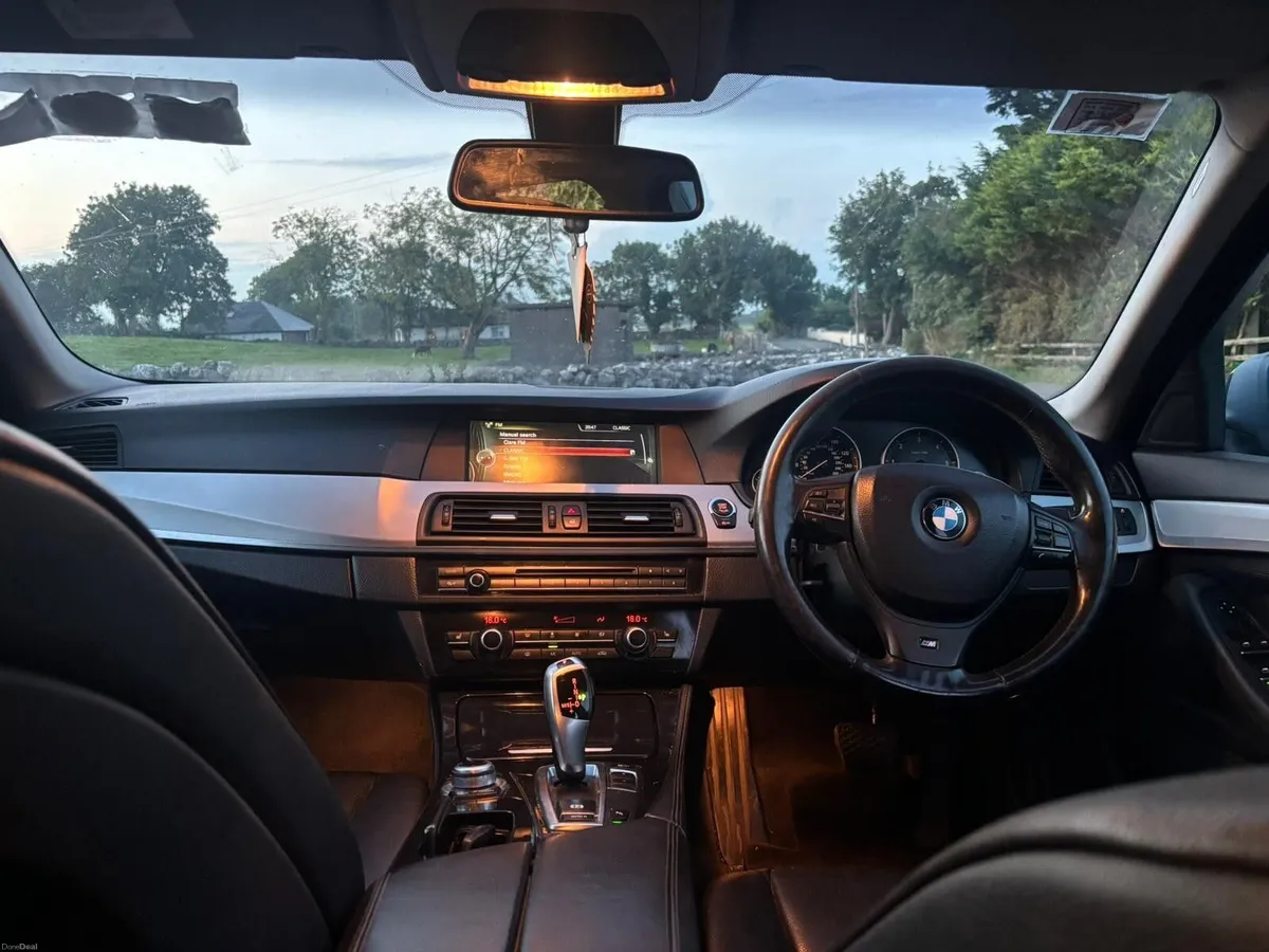 BMW 5-Series 2013 - Image 5