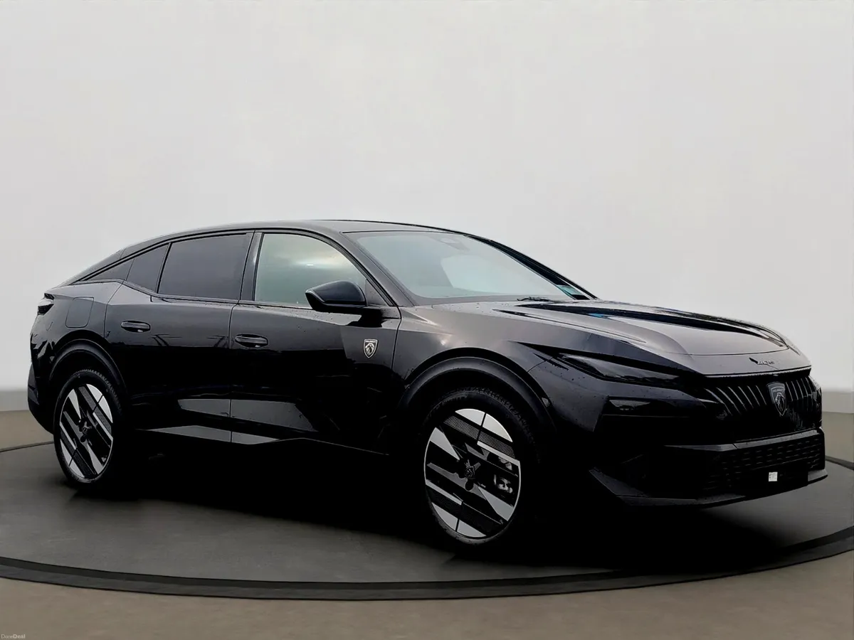 Peugeot 408 GT Hybrid - Image 6