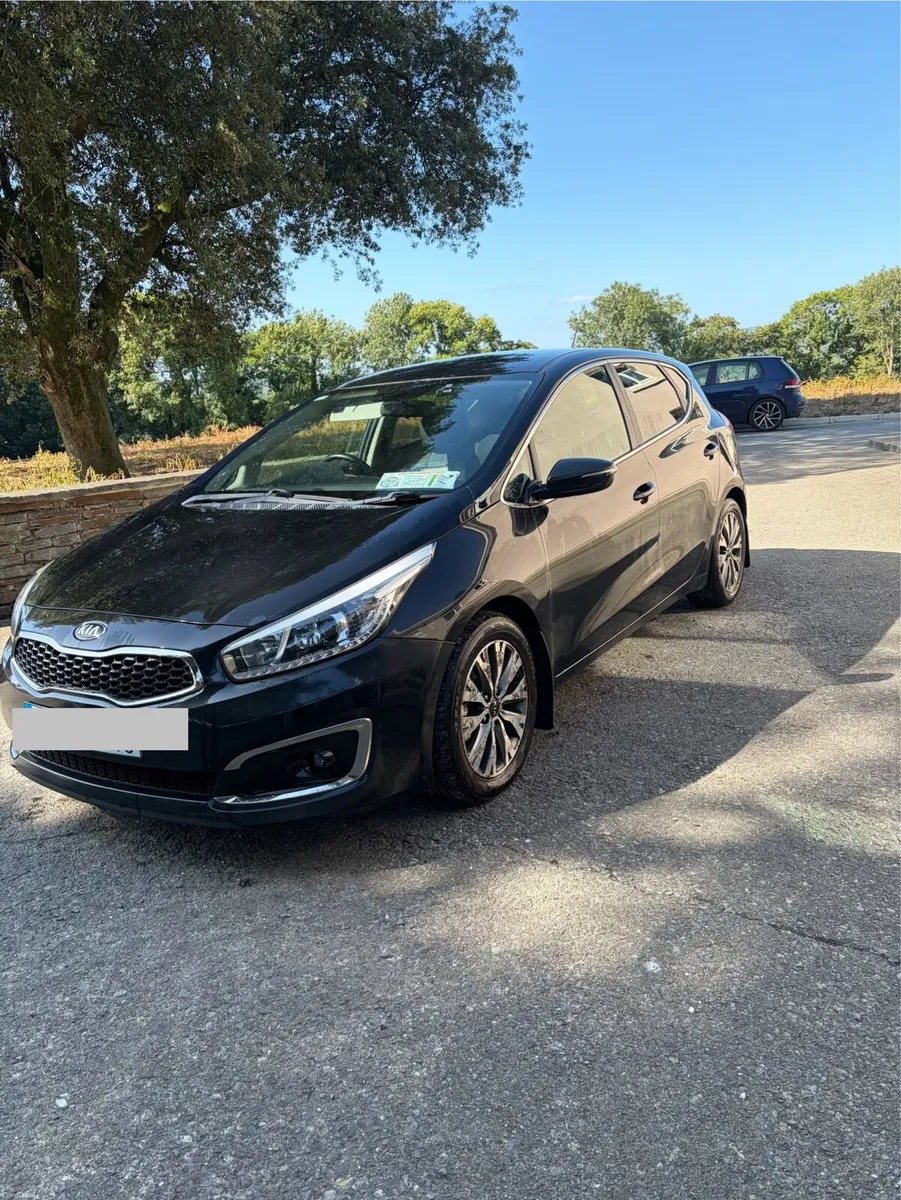 2017 Kia Ceed - Image 1