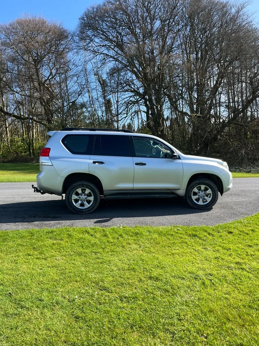 Toyota Landcruiser 2010 - Image 2