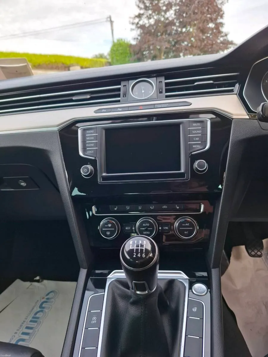 Vw Passat 2017 highline - Image 6