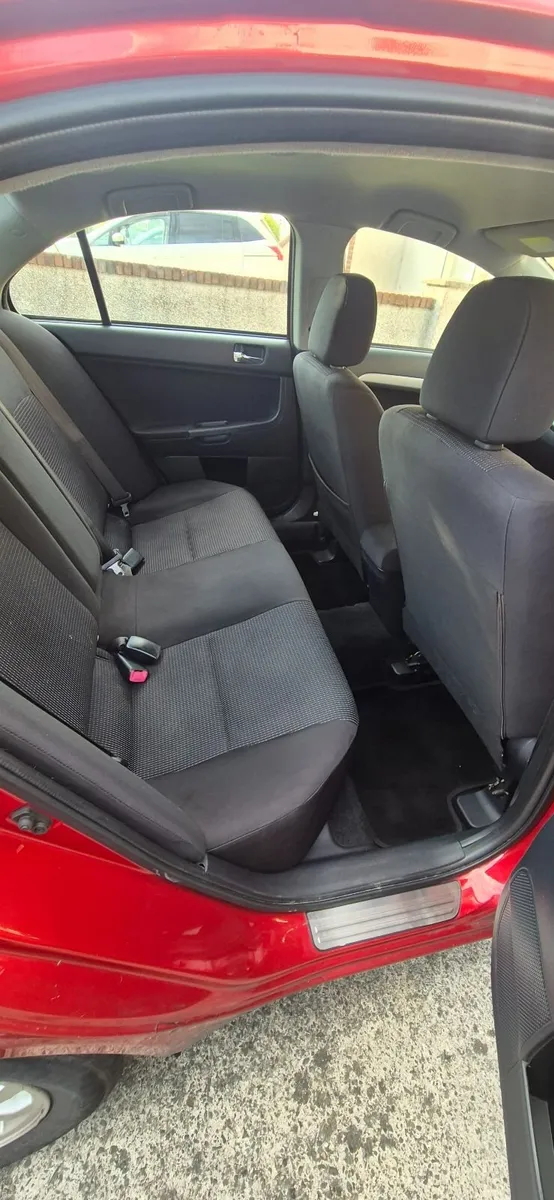 Mitsubishi Lancer 2013 - Image 5
