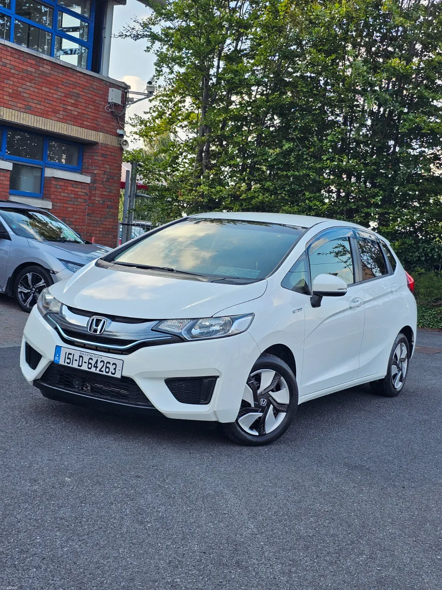 Honda Fit Hybrid Automatic  2015 - Image 1