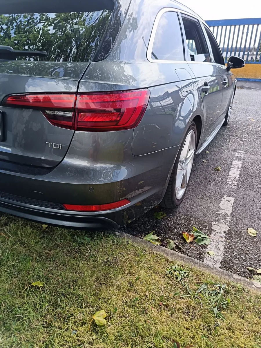 Audi A4 2016 - Image 4