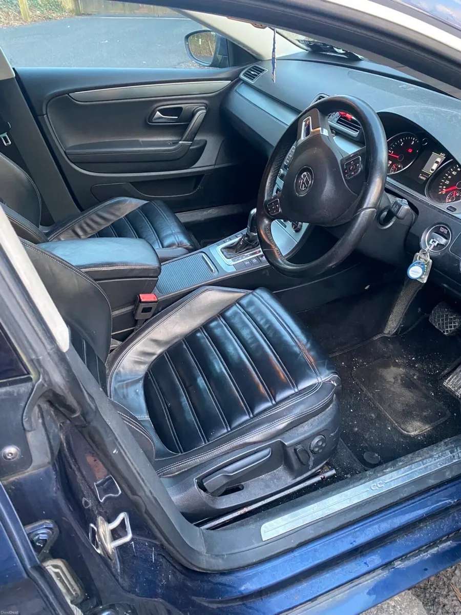 Car - Image 4