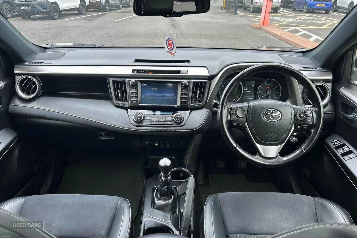 Toyota RAV4 2.0 D-4D Icon Euro 6 (s/s) 5dr (Safety - Image 5