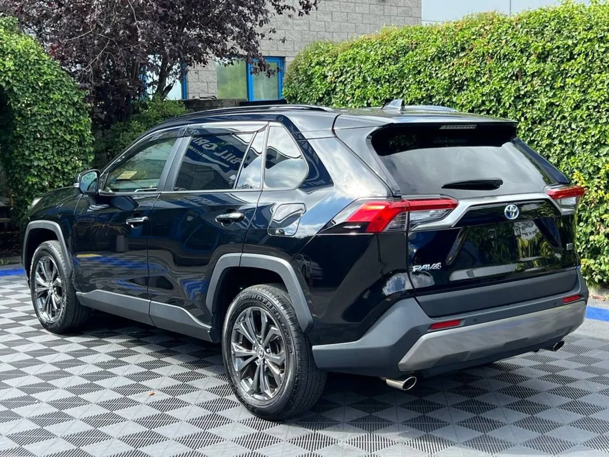 Toyota RAV4 G-SPEC 2.5 HYBRID AUTO // LEATHER HEAT - Image 5
