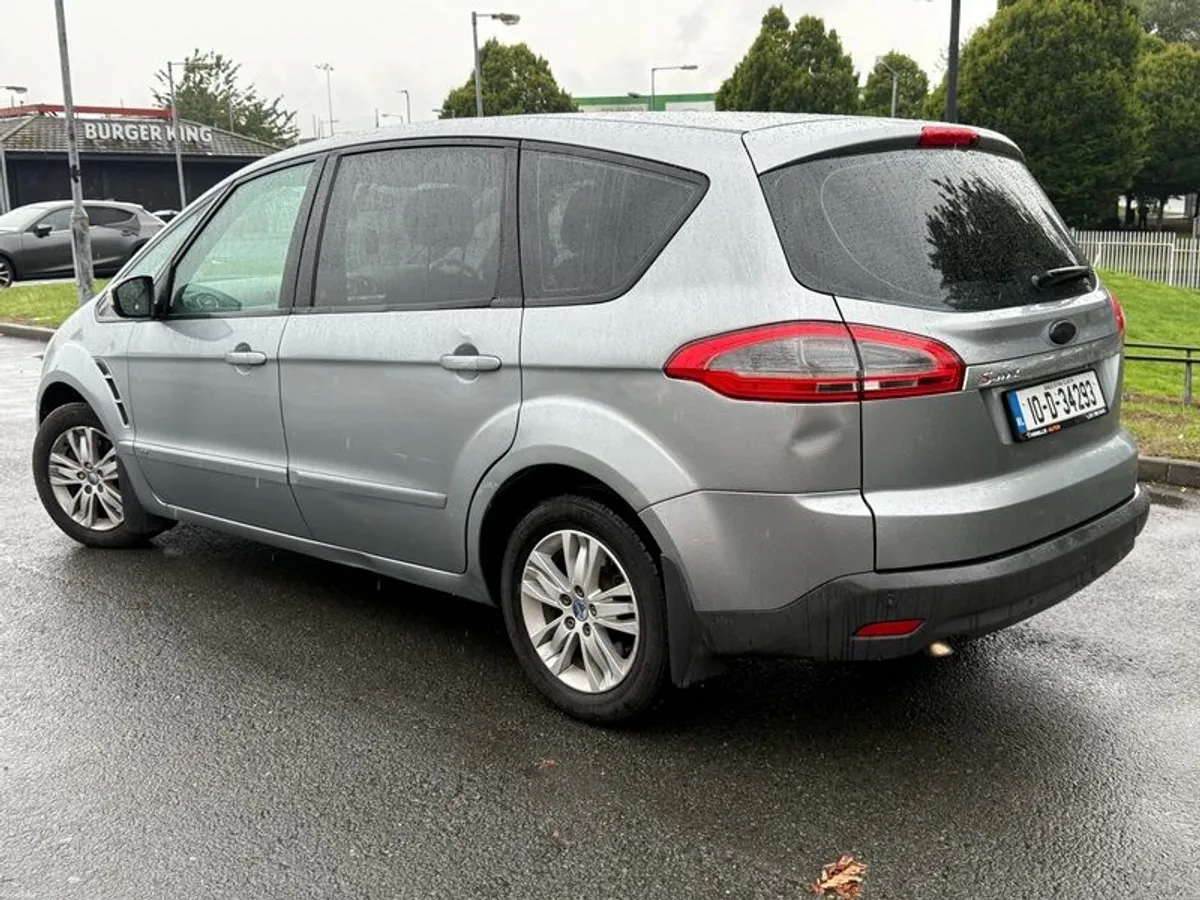 2010 Ford S-max low km 7 seater - Image 5