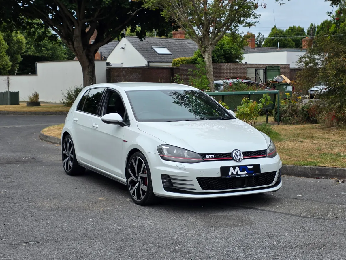 2017 Volkswagen Golf GTI *Only 42k* DSG - Image 2