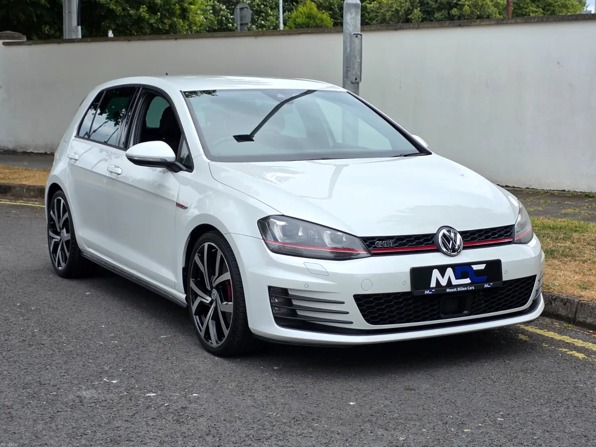 2017 Volkswagen Golf GTI *Only 42k* DSG - Image 4