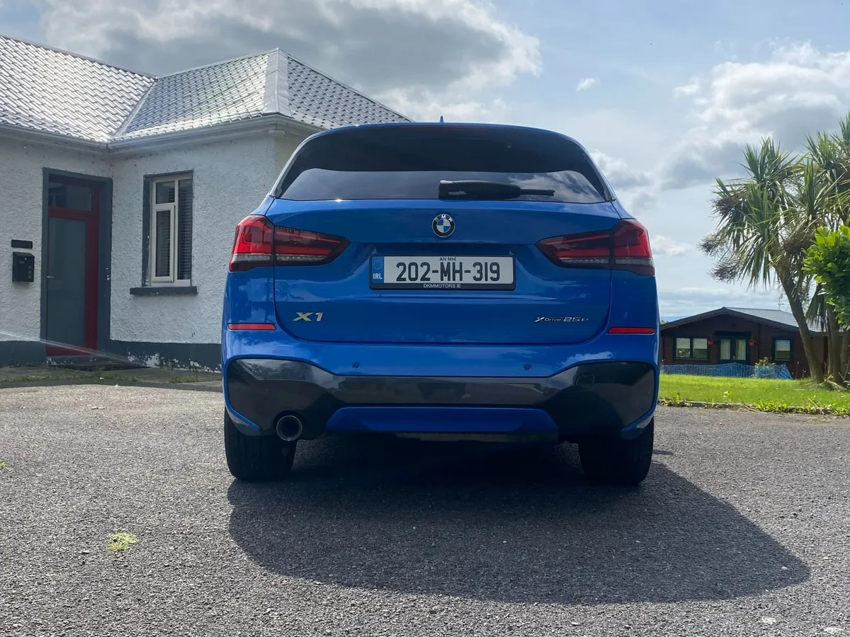 2020 X1 Hybrid AWD – Pan Roof – M Sport - Image 4