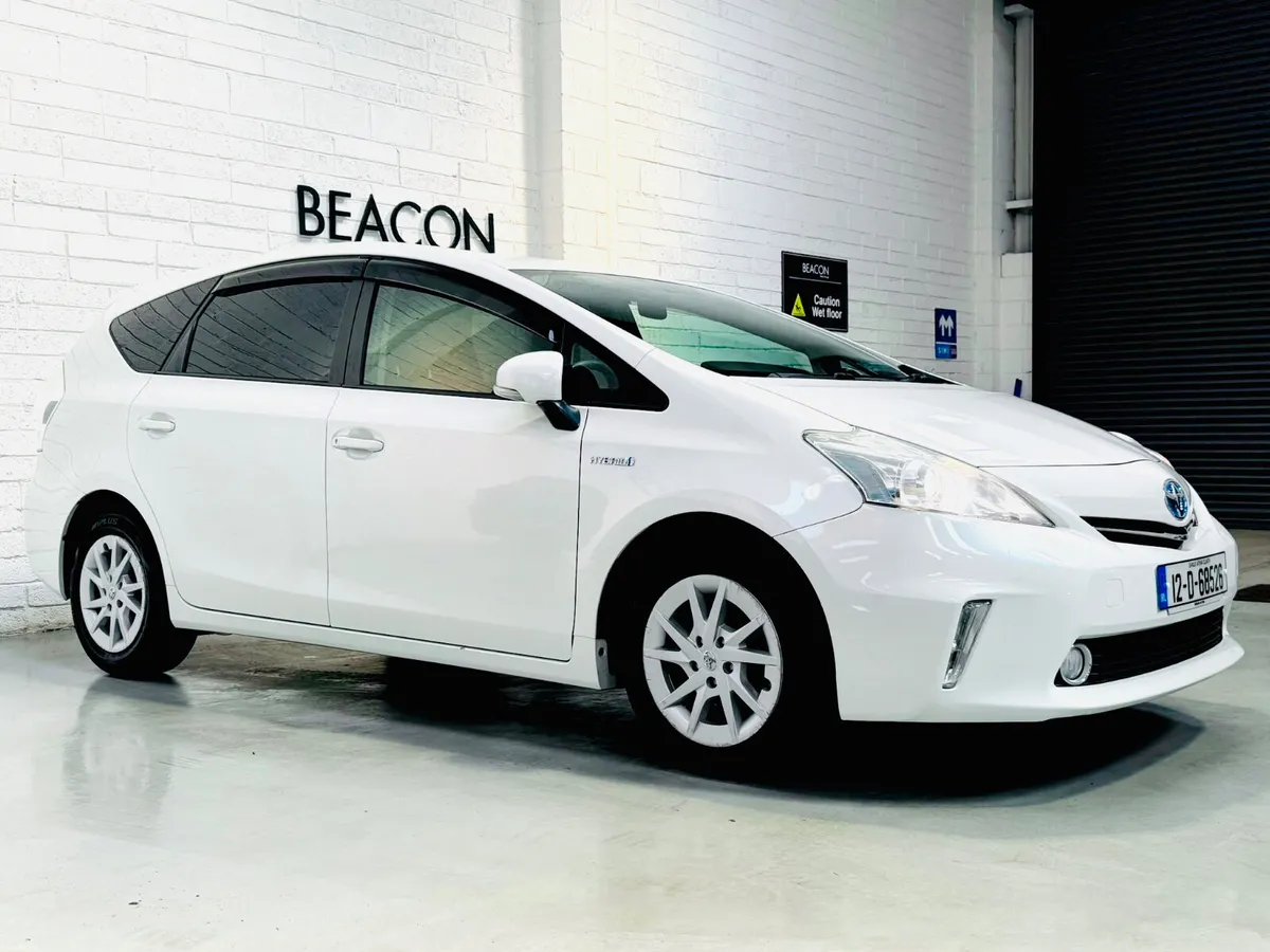 TOYOTA PRUIS ALPHA HYBRID 1.8 AUTOMATIC **HYBRID** - Image 5