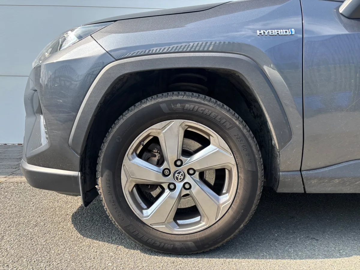 2019 TOYOTA RAV4 EXCEL 2.5i HYBRID AWD NCT - Image 3