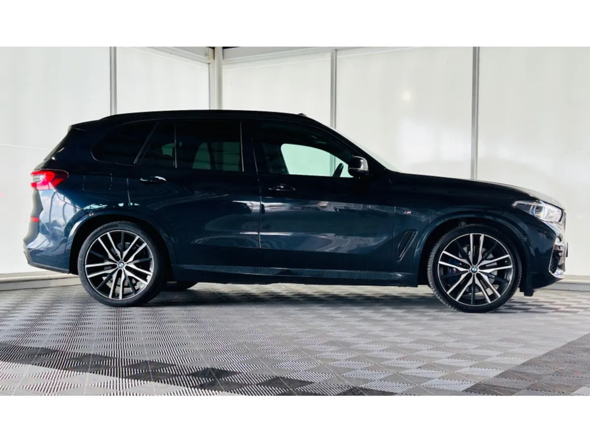 BMW X5 XDRIVE45E  M SPORT* IVORY /CARBON BLACK* PA - Image 2