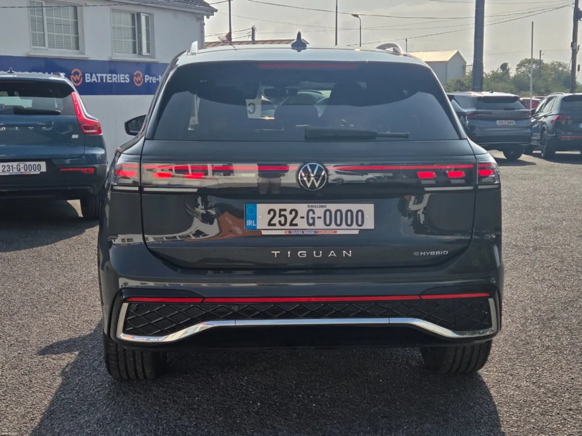 Volkswagen Tiguan R-LINE TSI PHEV S- DSG - Image 5