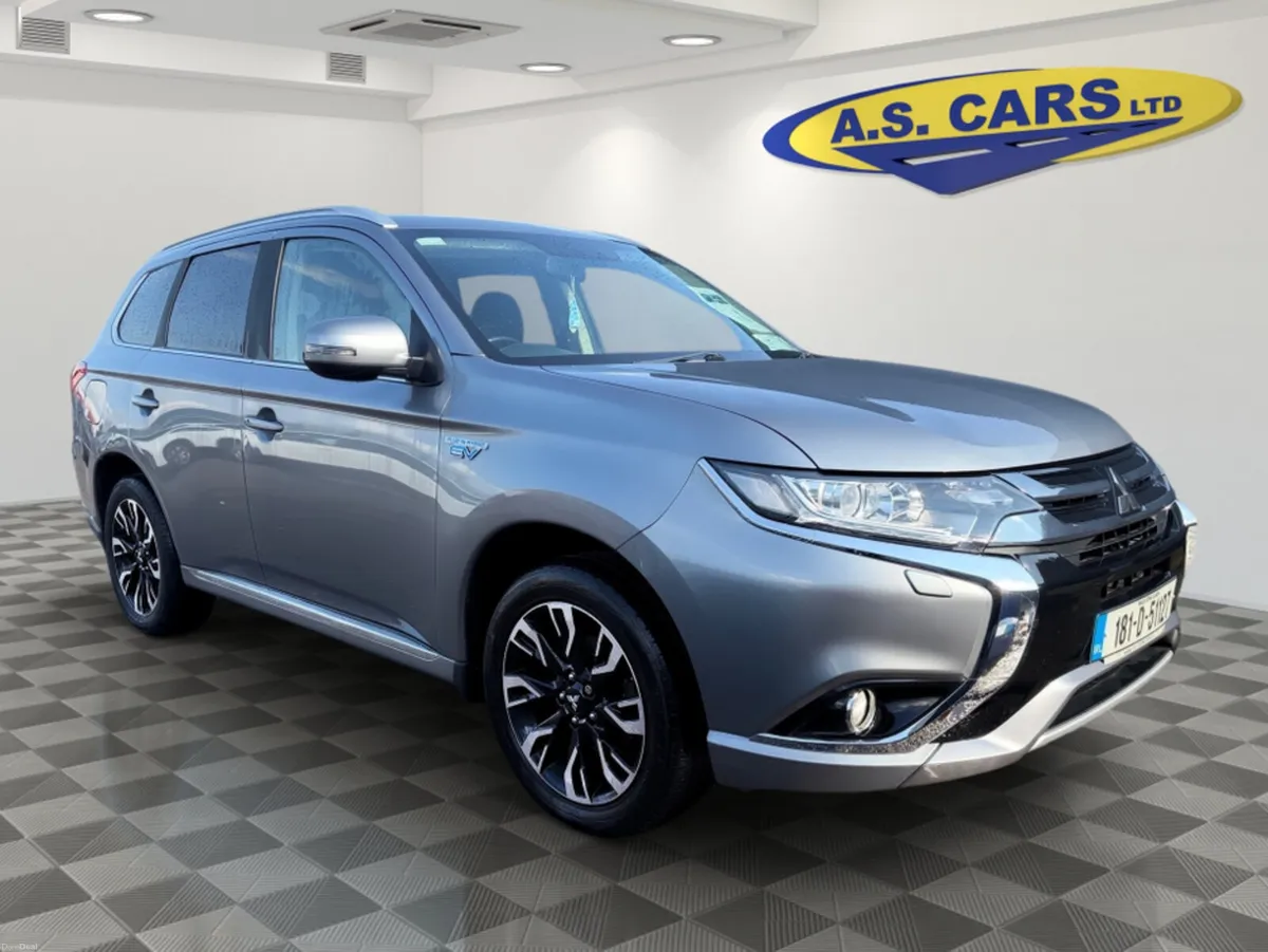 Mitsubishi Outlander 2.0 PHEV ** AUTOMATIC ** HALF - Image 2