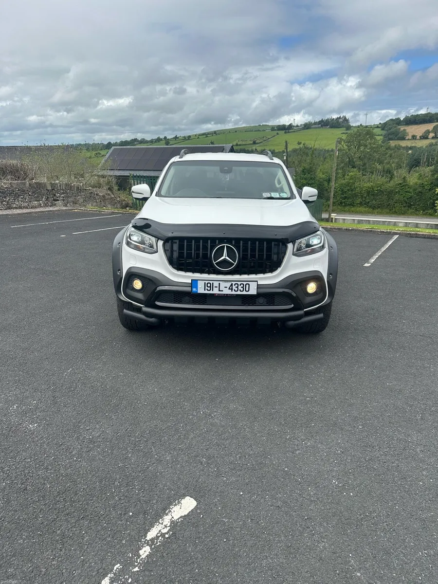 Mercedes - Image 2