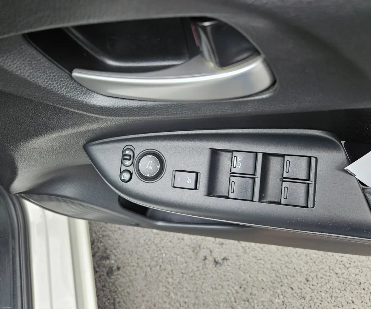 Honda Fit 2016 Petrol Hybrid Automatic - Image 6