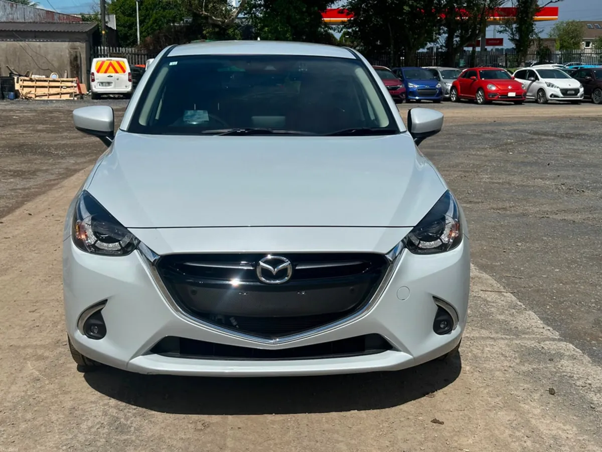 Mazda Demio XD 1.5L DIESEL NOBLE CRIMSON - AUTOMAT - Image 2