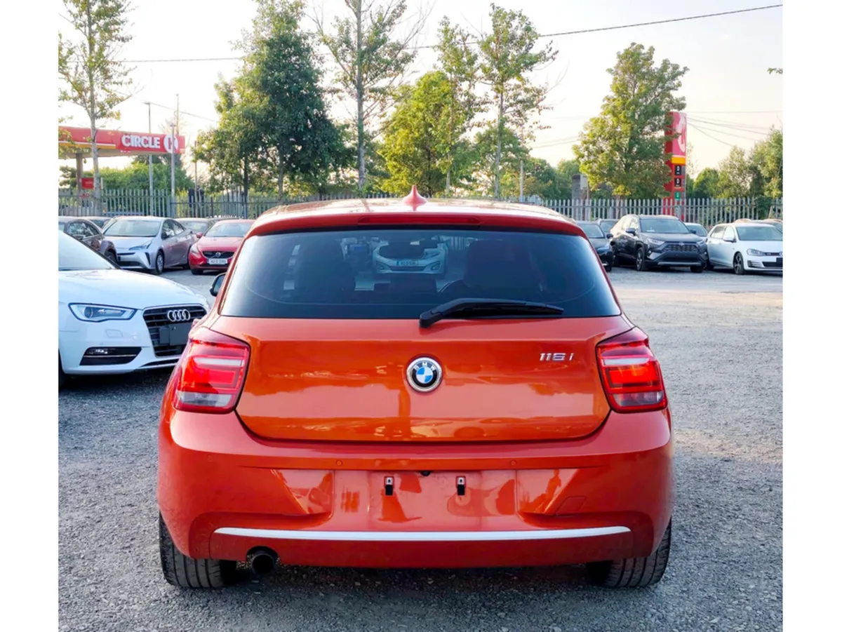BMW 1-Series 5D 116i STYLE - Auto - Low mileage (4 - Image 5