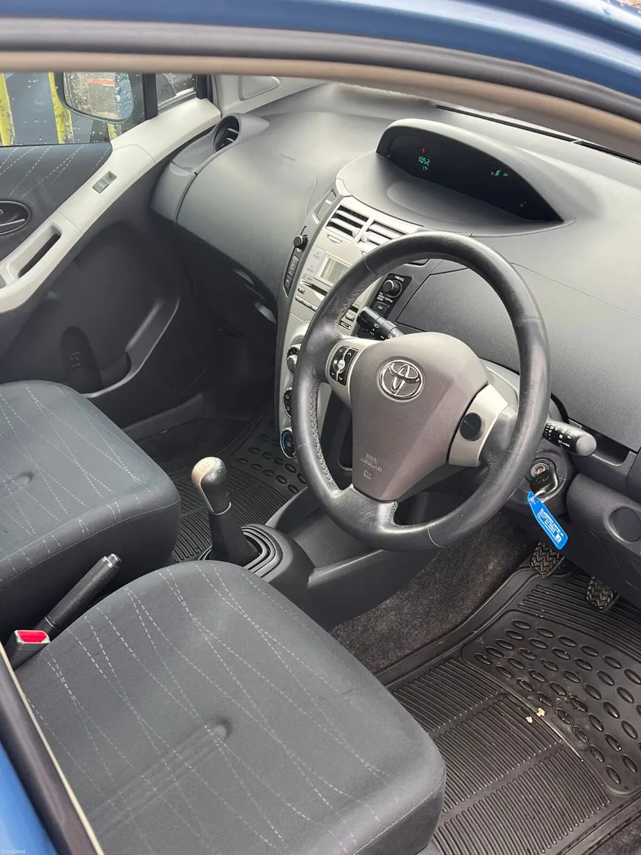 Toyota Yaris 2007 - Image 5