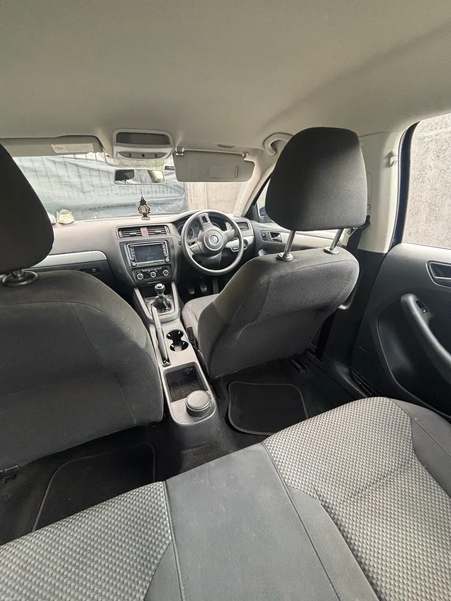 2011 Volkswagen Jetta NCT + Tax €4,000 - Image 5