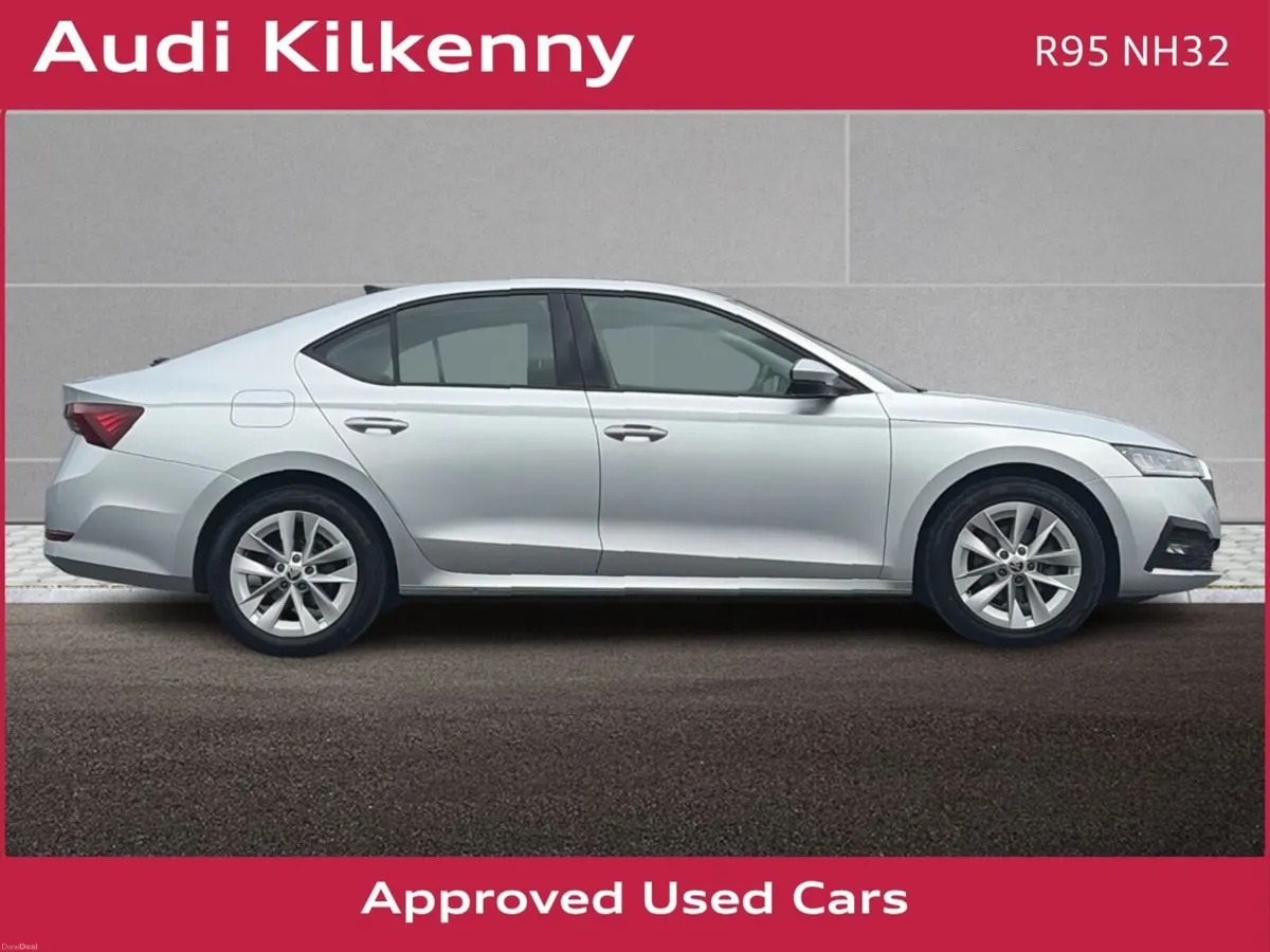 Skoda Octavia AMBITION 1.0 TSI 110 BHP 4DR *1 OWNE - Image 4